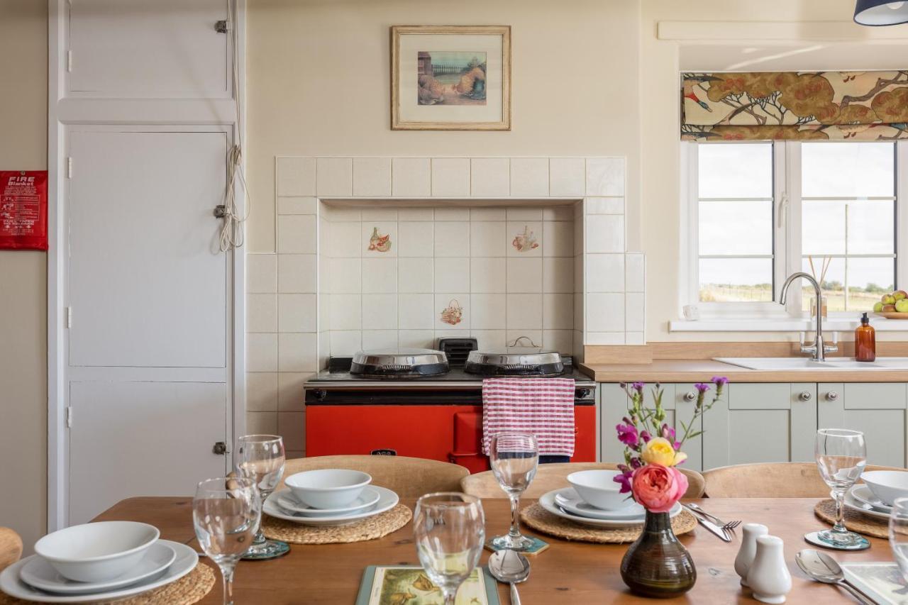 Luxury Farmhouse With Stunning Views And Hot Tub Ebberston Bagian luar foto