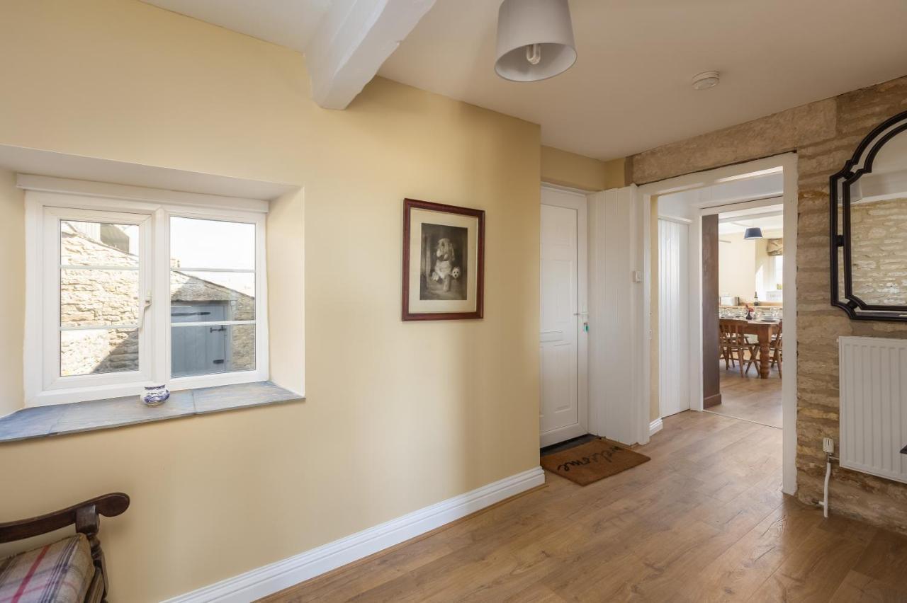 Luxury Farmhouse With Stunning Views And Hot Tub Ebberston Bagian luar foto