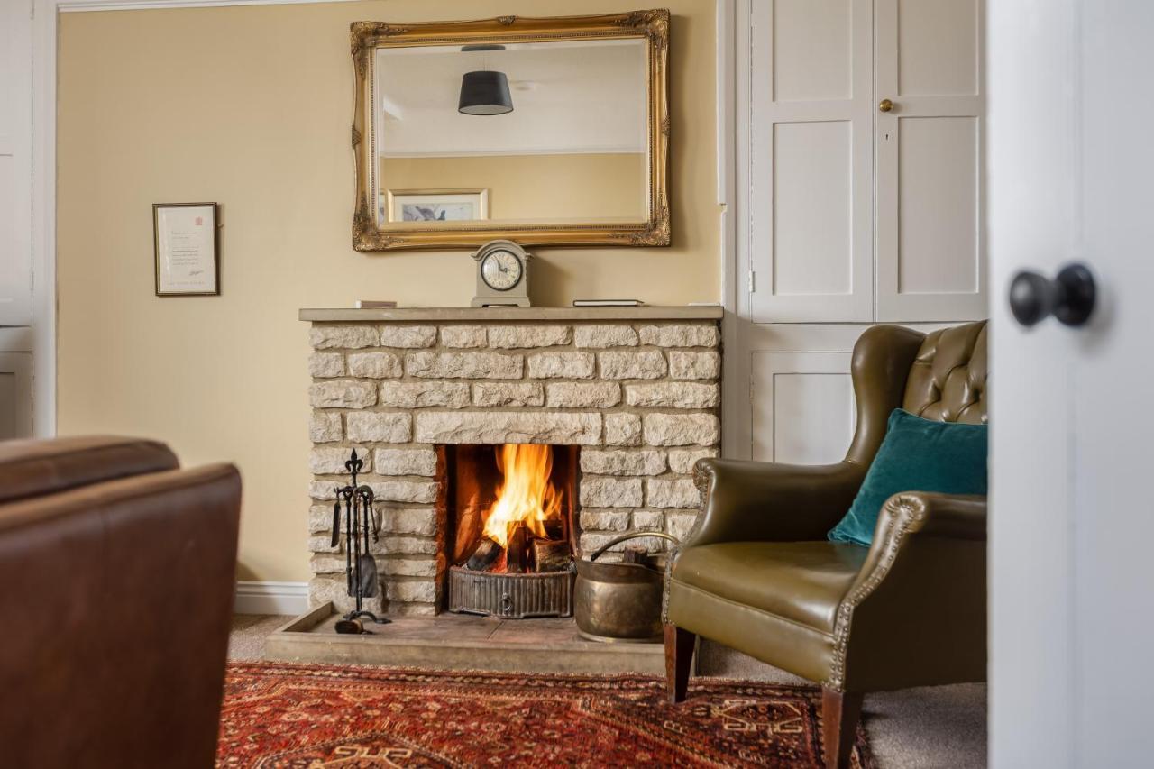 Luxury Farmhouse With Stunning Views And Hot Tub Ebberston Bagian luar foto